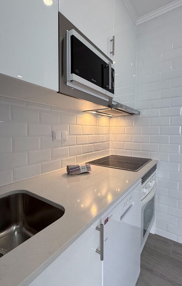 Fridge, microwave, oven, dishwasher