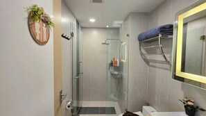Dortoir partagé, 1 chambre, accessible aux personnes à mobilité réduite | Salle de bain