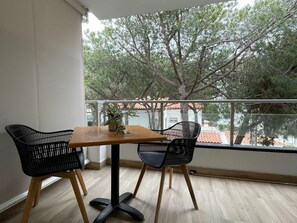 屋外ダイニングエリア