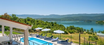 Escape on lake by Interhome