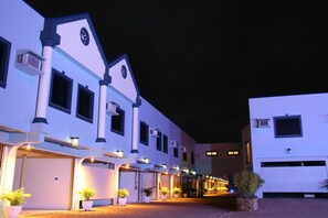 Quarto casal, vista para o jardim | Terraço/pátio