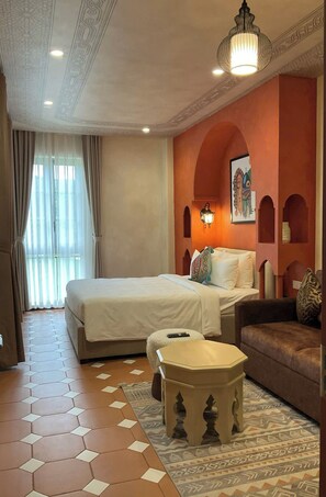 Comfort Double Room | Minibar, desk, laptop workspace, soundproofing
