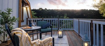 Blooming Acres, by Vinifera Homes