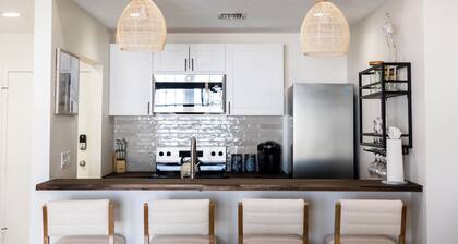 Sandbar Suite | 2 bed/2 bath apartment with patio overlooking Front Street
