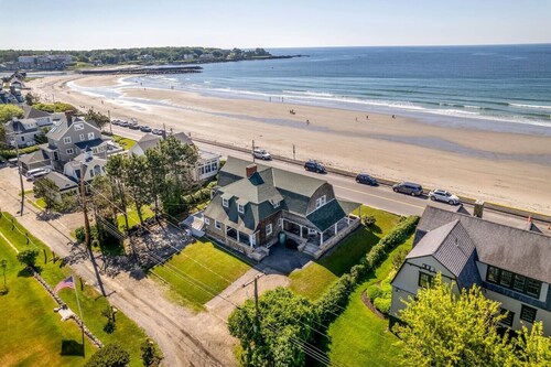 Newly renovated oceanfront home on Gooch's Beach with breathtaking views and direct beach access. This 7-bedroom retreat offers modern comforts, spacious gathering areas, and is just a short walk to Dock Square's shops, restaurants, and attractions.
