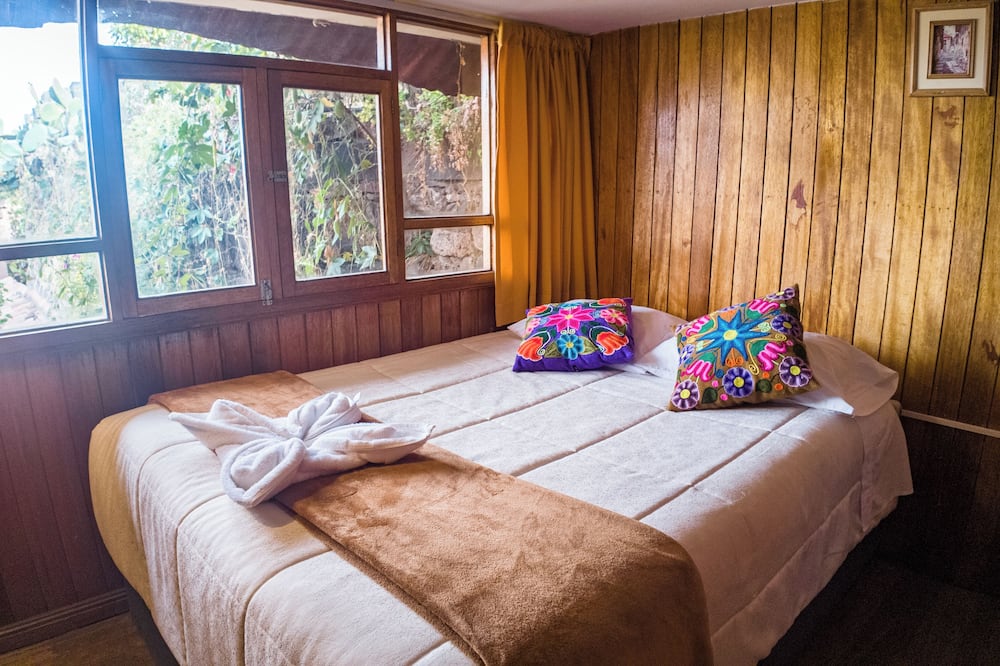 CHARMING WOODEN APART IN CENTRAL CUSCO