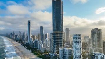 Una spiaggia nelle vicinanze