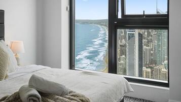 4 bedrooms, desk, iron/ironing board, WiFi