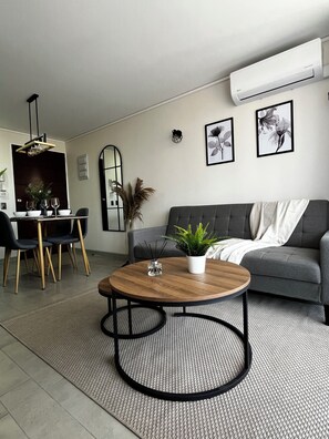 Luksusleilighet, balkong | Oppholdsområde