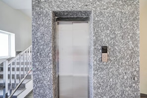 Elevator