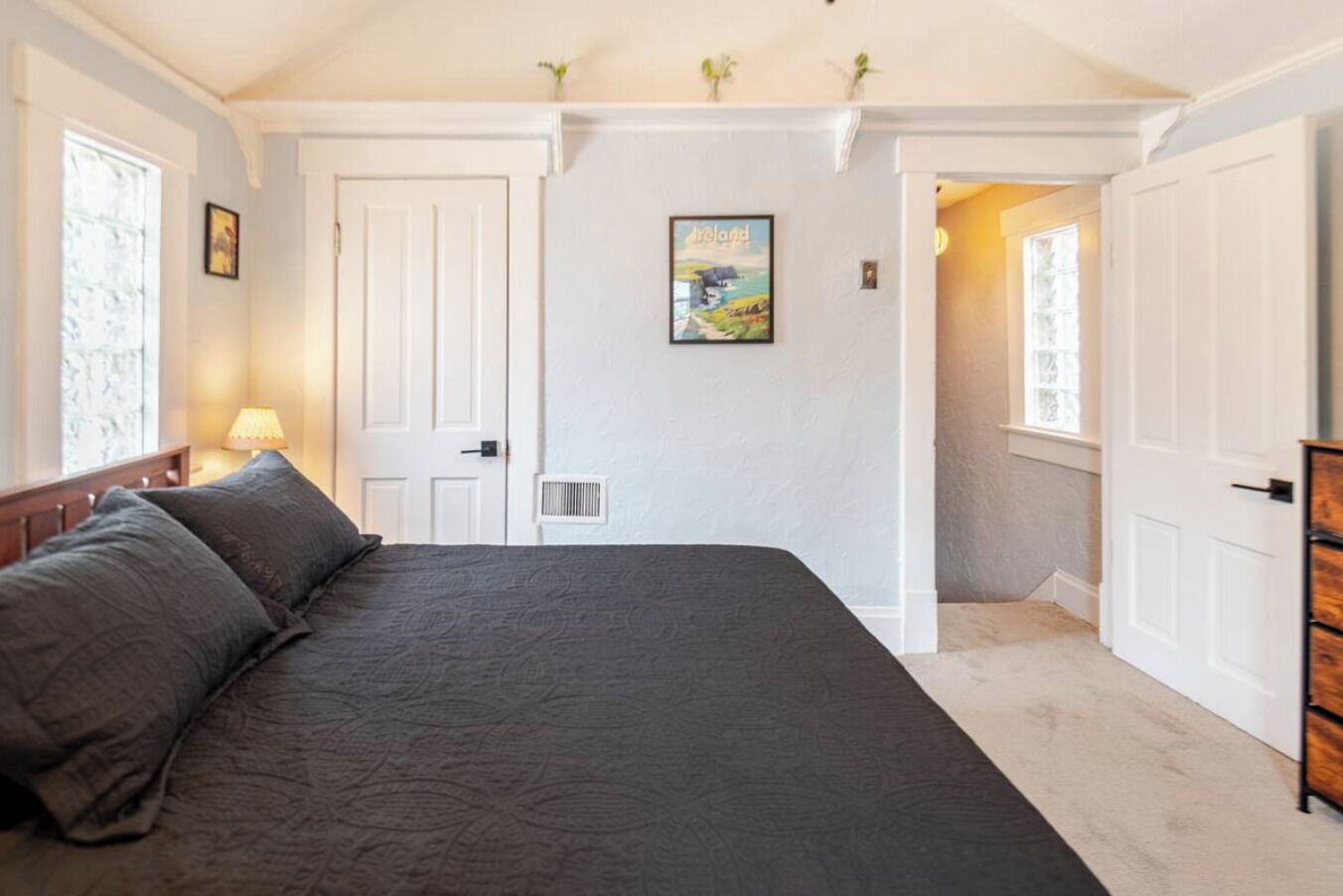 2 makuuhuonetta, vauvan matkasänky, Wi-Fi, vuodevaatteet