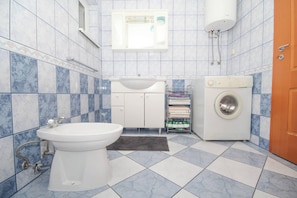 Apartment | Badezimmer