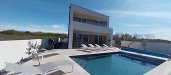 New villa Angelo 2025 ( family and pet friendly)