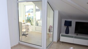 Apartment | Living room