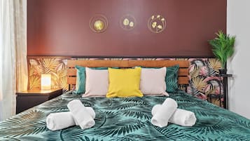 1 bedroom, in-room safe, desk, iron/ironing board