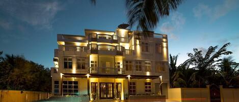 Fachada da propriedade