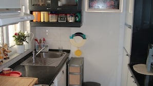 Apartment | Private kitchen - Serene Retreat Near Beach Malo Vitra (Vodice)
