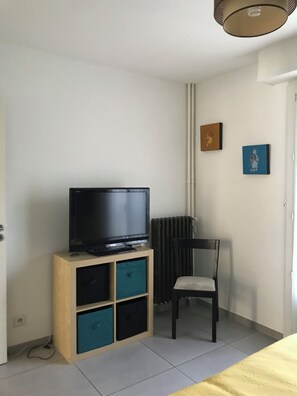2 bedrooms, iron/ironing board, WiFi - Toulon (near Mourillon) large air-conditioned T2 bis (Toulon)