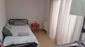 1 chambre, accès Internet, draps fournis