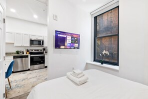 1 chambre, fer et planche à repasser, Wi-Fi, draps fournis