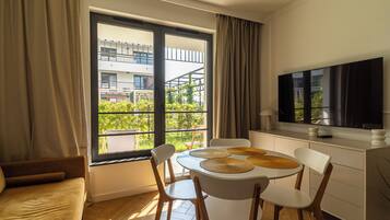1 bedroom, iron/ironing board, free WiFi