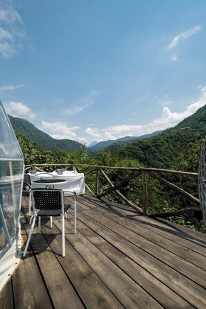 Outdoor dining - Glamping Machakhela (Chikuneti)