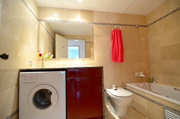 Bathroom - ILLA MAR D'OR 229 (Estartit)