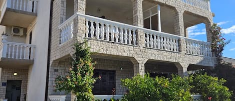 Apartment | Exterior