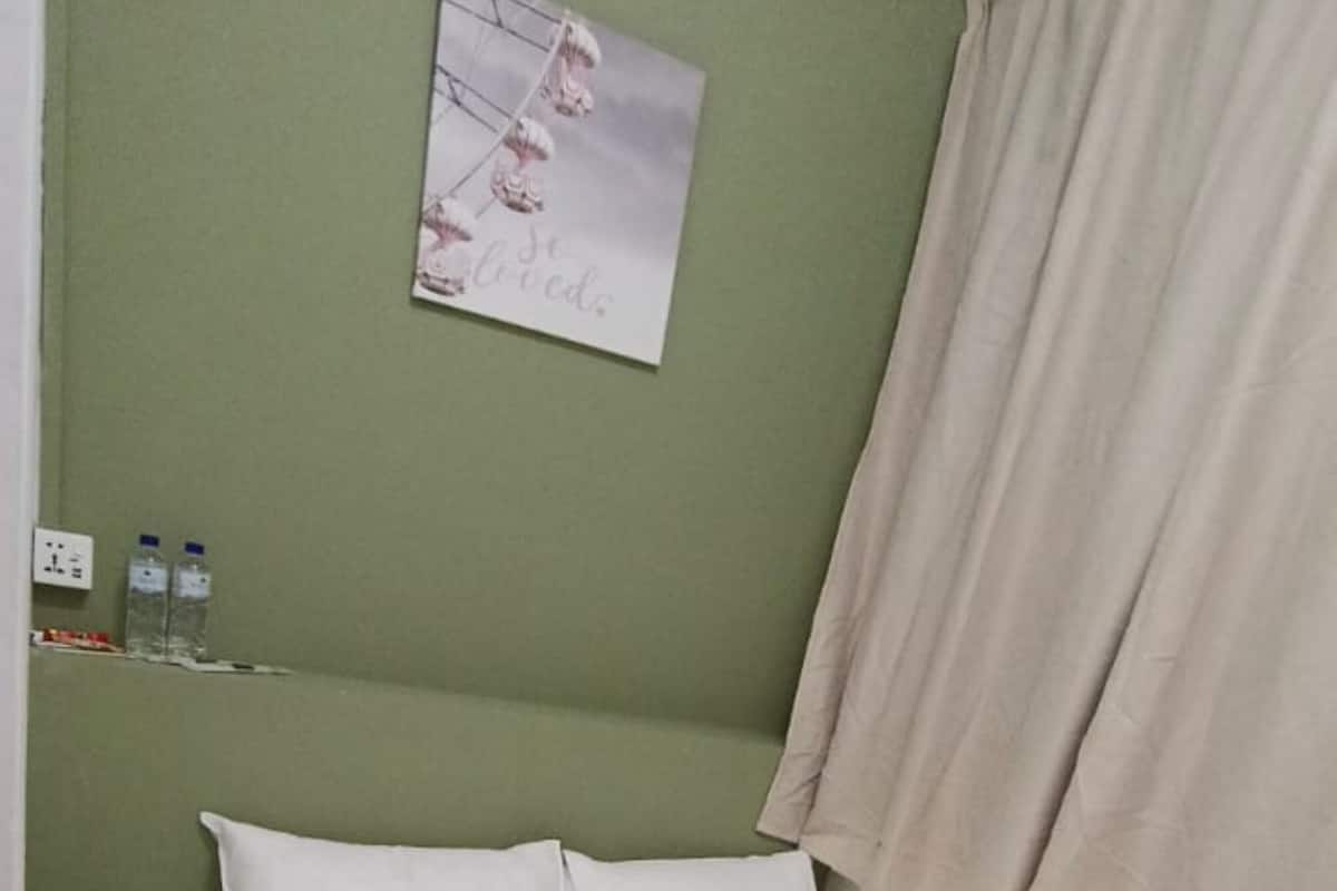 Kamar Double Deluks | Setrika/meja setrika dan Wi-Fi gratis