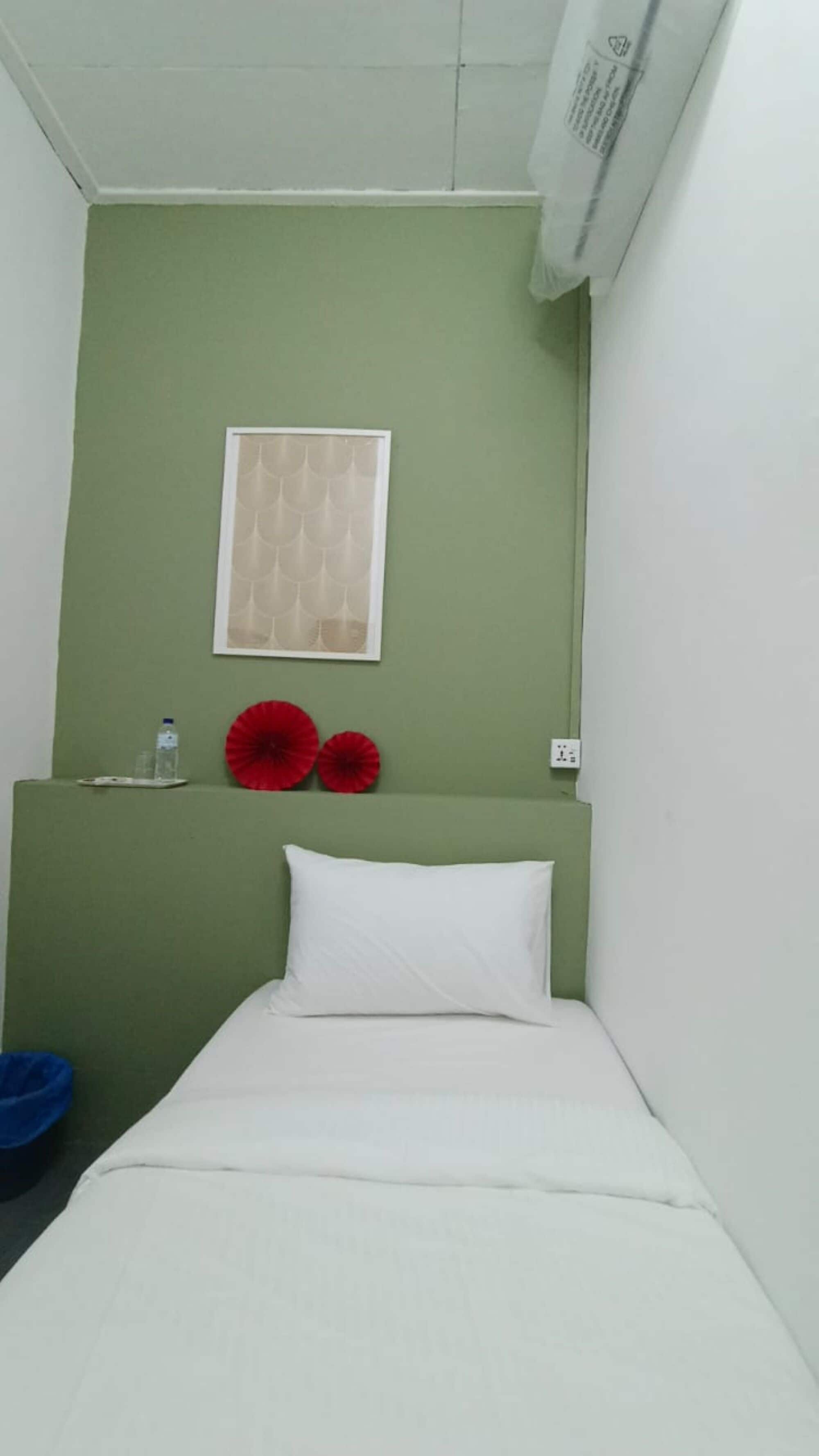 مكواة/لوح كي وواي فاي مجانًا