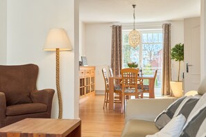 Imagen sin descripción, 3 de 30, botón