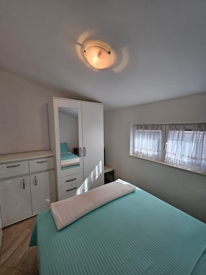 2 bedrooms