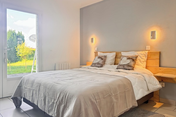 4 slaapkamers, een strijkplank/strijkijzer, wifi