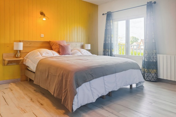 4 habitaciones, tabla de planchar con plancha y wifi