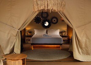 Tente Supérieure, 1 très grand lit, en front de mer | Coffres-forts dans les chambres, Wi-Fi gratuit