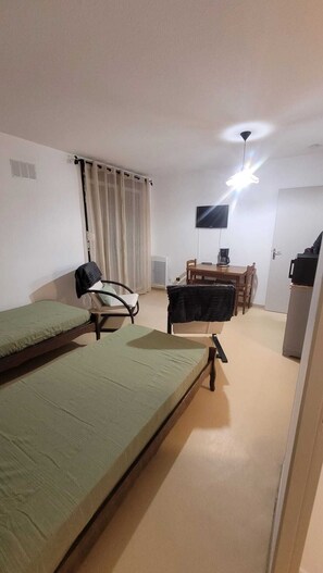 Fer et planche à repasser, Wi-Fi