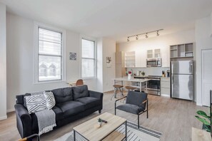 تلفزيون، مكتب