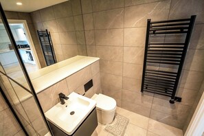 Unclassified image, 2 of 29, button