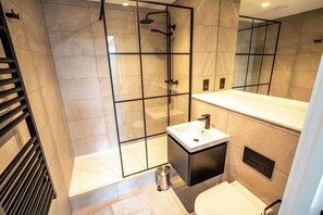 Unclassified image, 5 of 29, button