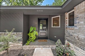 Exterior detail - The Back 40 Wonderland at Blowing Springs (Bella Vista)