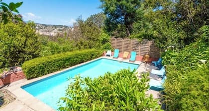CALIFORNIAN VILLA 5 MINUTES FROM THE PALAIS DES FESTIVALS