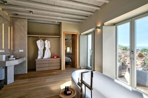 7 chambres, fer et planche à repasser, Wi-Fi gratuit