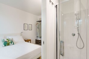 Shower, hair dryer, bidet - Villa Bel Prato with pool - My Rental Homes (Modica)