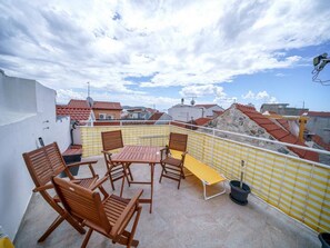 Apartment | Balcony - Cozy Studio Apartment in Vodice (Vodice)