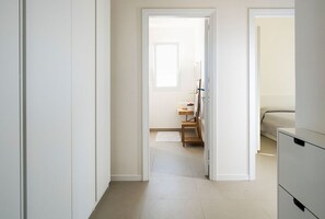 2 chambres, fer et planche à repasser, lit parapluie, Wi-Fi gratuit