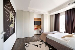 4 camere, ferro/asse da stiro, culla da viaggio, Wi-Fi gratuito