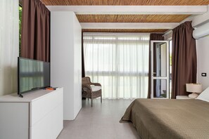 3 slaapkamers, een strijkplank/strijkijzer, reisbedje, gratis wifi