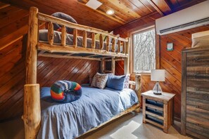 4 habitaciones, tabla de planchar con plancha y wifi gratis 