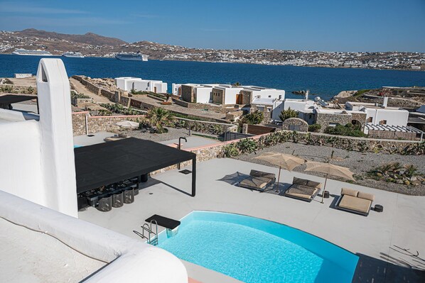 Pool - My Rental Homes - Villa Targer with salt water pool, jacuzzi and sea view (Agios Ioannis Mykonos)