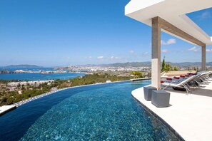 Pool - My Rental Homes - Villa Lola with panramic sea view and private pool (Ibiza)